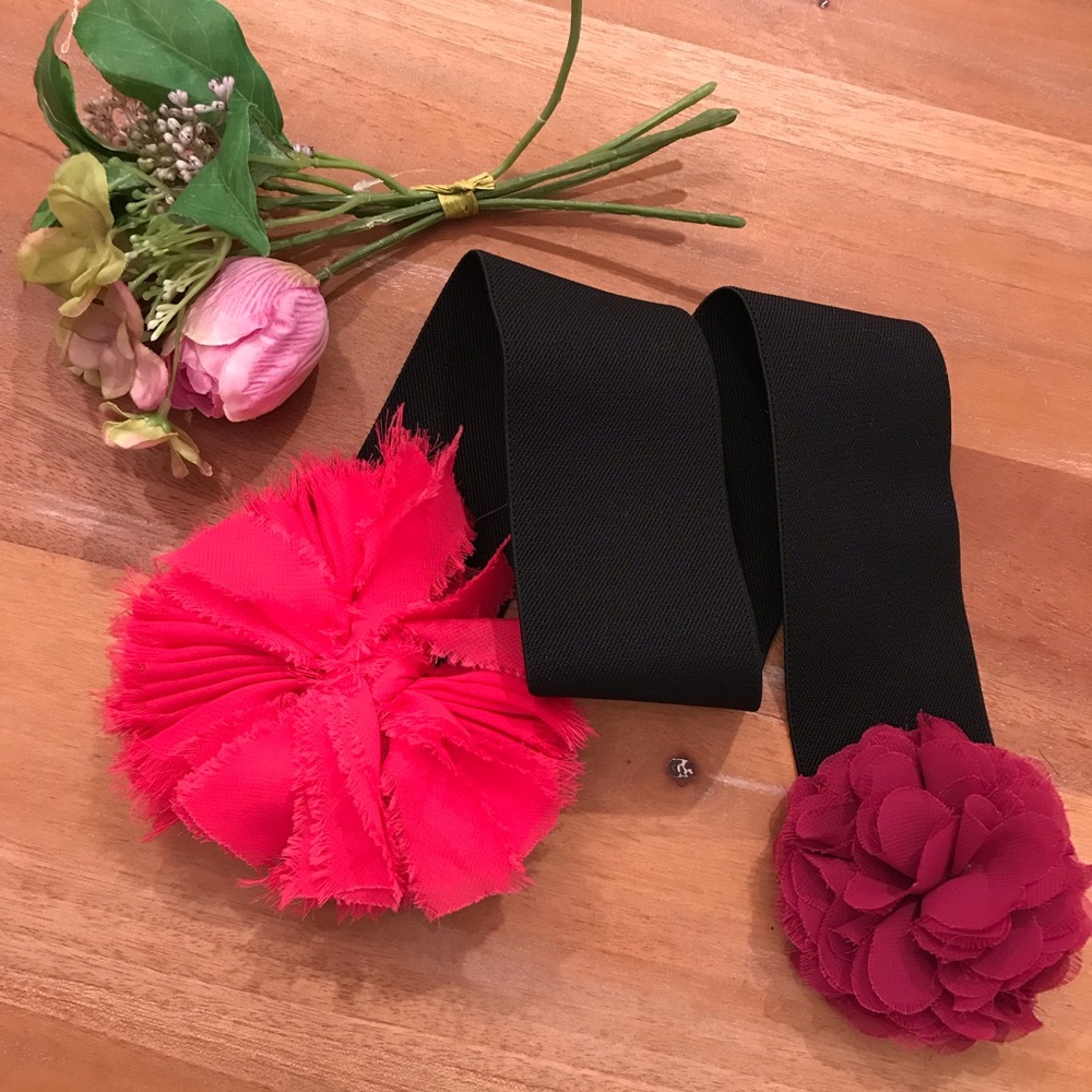 Loft Elastic Pink Floral Black Belt